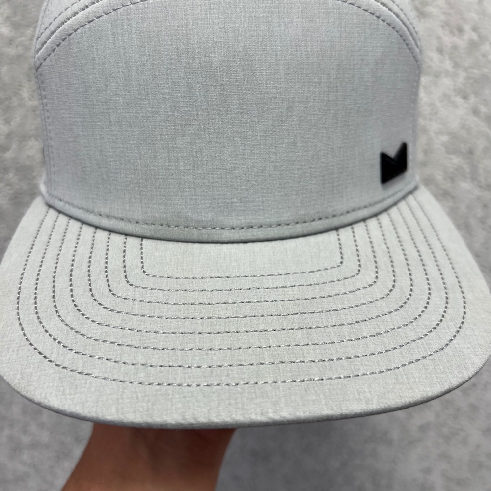 Melin Trenches Icon Hydro Snapback Hat Heather Grey Performance Golf 58cm - Picture 2 of 11